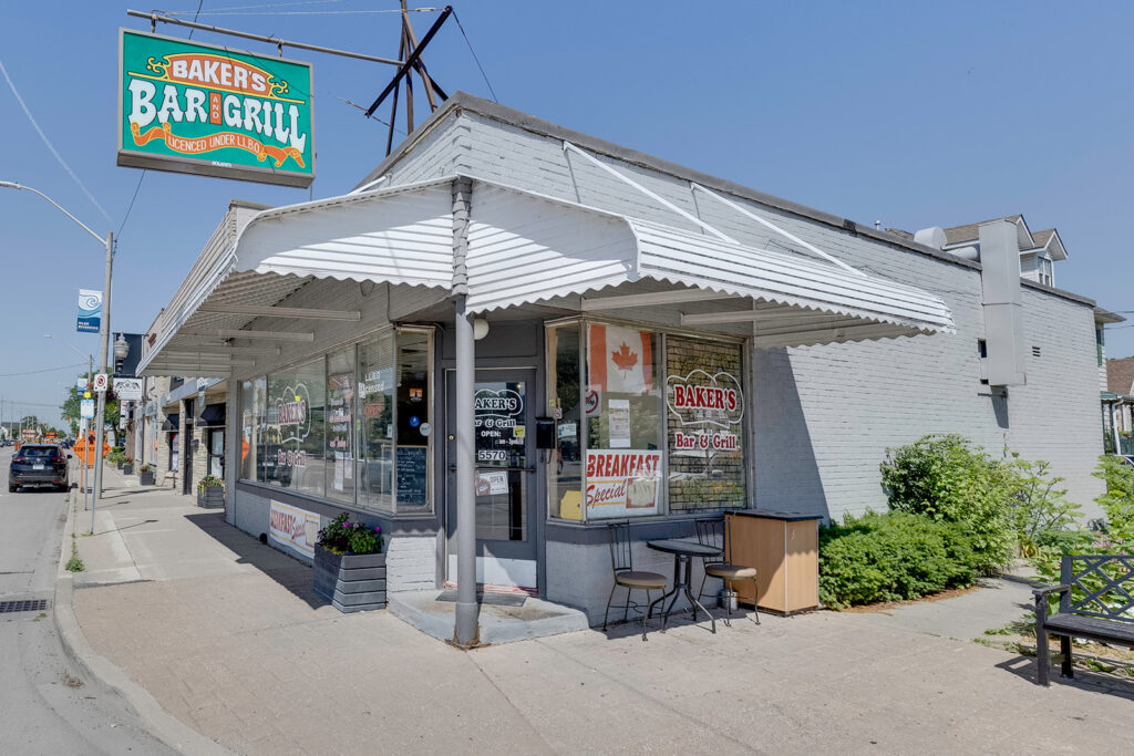 Baker's Bar & Grill Exterior